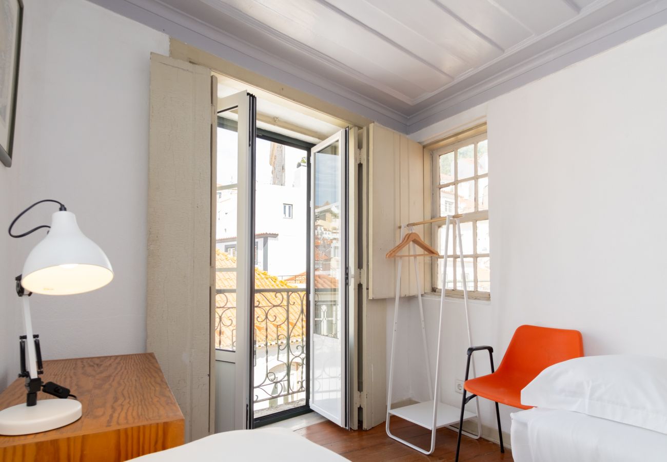 Apartamento em Lisboa - Confortável Apartamento em Alfama com Vista para o Rio - TTL126