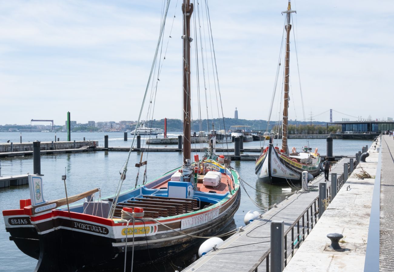 Apartamento em Lisboa - Confortável Apartamento em Alfama com Vista para o Rio - TTL126