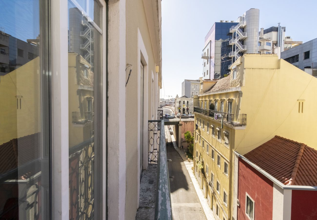 Apartamento em Lisboa - Apartamento com Terraço Privado no Centro de Lisboa - TTL317